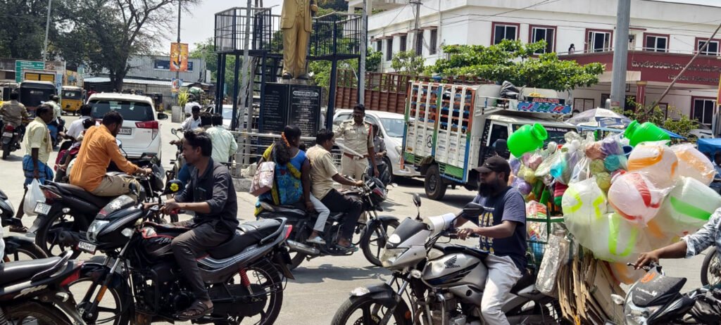 ట్రాఫిక్‌ నిబంధనలు పాటించకపోతే చర్యలు