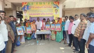 మహిళల అభ్యున్నతే సమాజ ప్రగతికి కొలమానం: అంజూరు తారక శ్రీనివాసులు