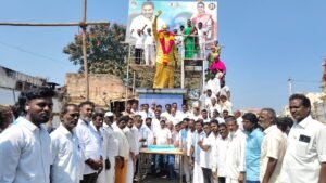 వైఎస్ఆర్సిపి పార్టీ 16వ ఆవిర్భావ దినోత్సవం సందర్భంగా నగరిలో ఘనంగా వేడుకలు – *మాజీ మంత్రి ఆర్కే రోజా