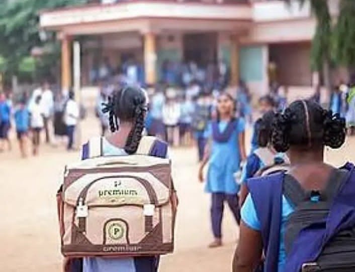 ఏపీలో సోమవారం నుండి ఒంటిపూట బడులు.. ఉ.7.45 గంటలకే స్కూల్