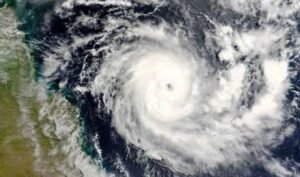 తెలుగు రాష్ట్రాలు సహా దేశ వ్యాప్తంగా భారీ వర్ష సూచన..!!