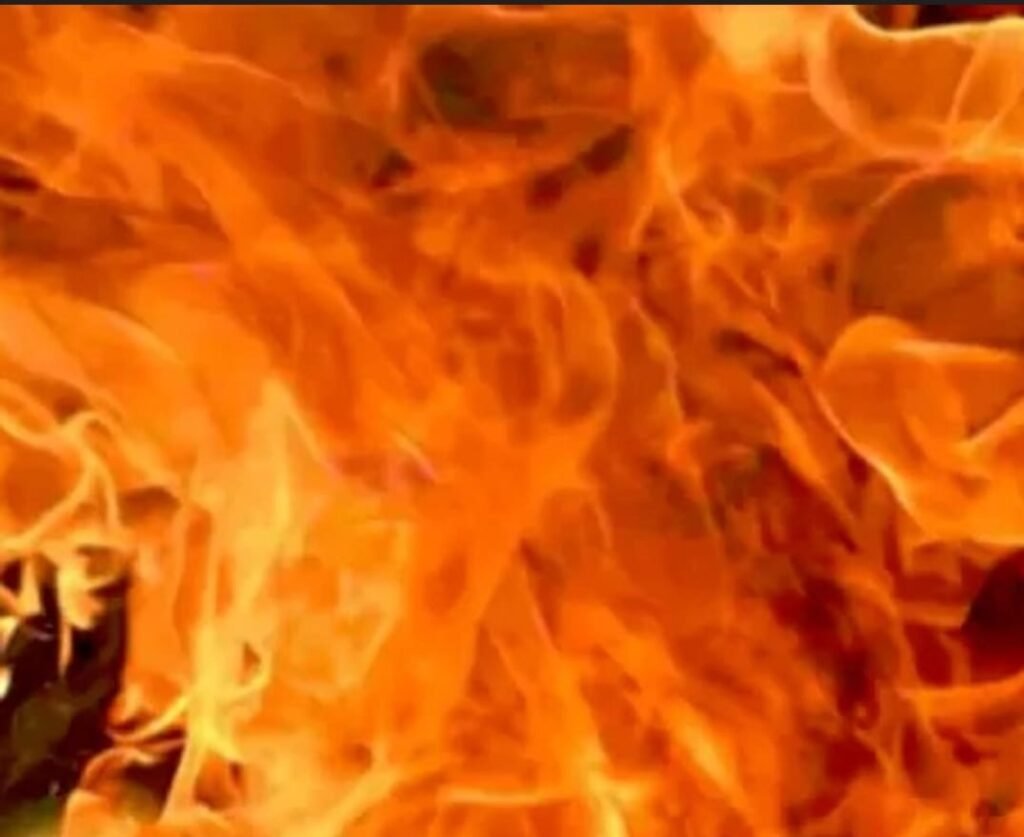 పబ్లో అగ్నిప్రమాదం