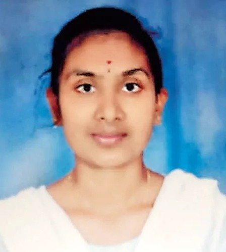 మనస్తాపంతో విద్యార్థిని ఆత్మహత్యాయత్నం.. చికిత్స పొందుతూ మృతి