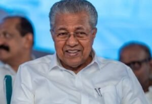 ఆస్తులు ప్రకటించిన కేరళ సీఎం.. దంపతుల వద్ద కోటికి పైగా డిపాజిట్లు