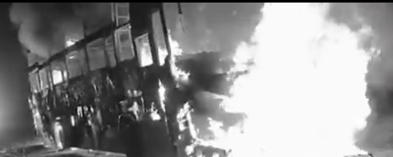 కాలి బూడిదైన ప్రైవేట్ ట్రావెల్స్ బస్సు