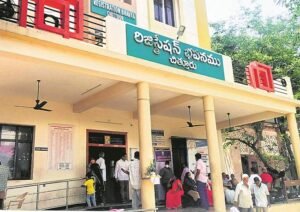 రిజిస్ట్రార్ కార్యాలయంలో ఏసీబీ దాడులు