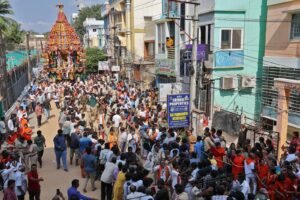 వైభవంగా శ్రీ కోదండరాముని రథోత్సవం