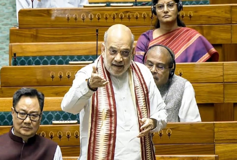 మహిళా రిజర్వేషన్లపై కేంద్రం కీలక ముందడుగు.. 50శాతం పెరగనున్న ఎంపీ సీట్లు!