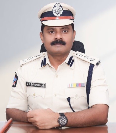 వాట్సాప్ కాల్‌లో అరెస్ట్ (డిజిటల్ అరెస్ట్) అంటే వెంటనే అప్రమత్తం అవ్వండి