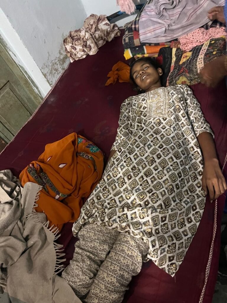 యువతి ఉరివేసుకొని ఆత్మహత్య