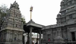 విజయవాడ యనమలకుదురు శివాలయంలో ఇంటి దొంగలు.