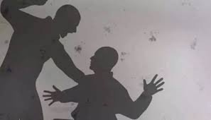 తండ్రి కొడుకులు గొడవలతో గాయాలు