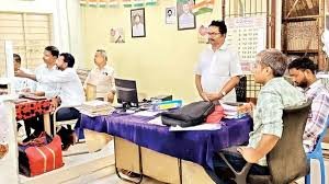 నంద్యాల సబ్ రిజిస్ట్రార్ కార్యాలయంపై ఏసీబీ దాడులు.