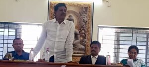 న్యాయవాదుల సమస్యలు పరిష్కరిస్తాం