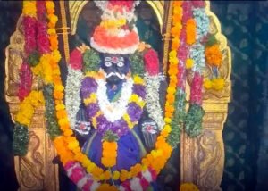 శ్రీ శనేశ్వరస్వామికి ప్రత్యేక పూజలు