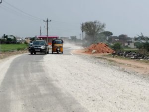 జనం రోడ్డేక్కిన పట్టించుకోని అధికారులు