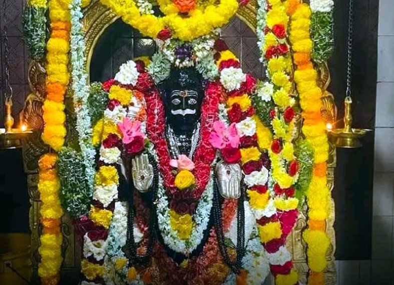 శ్రీ శని మహత్మునికి పూలంగిసేవ