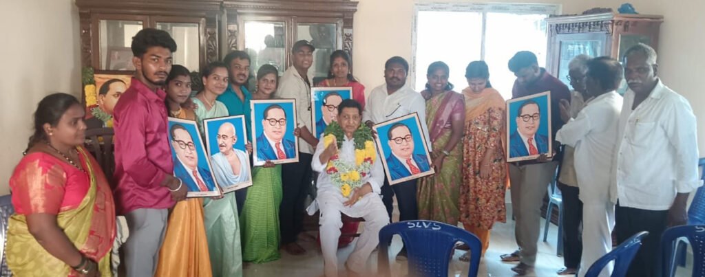 కులాంతర వివాహం చేసుకున్న వారికి సన్మానం