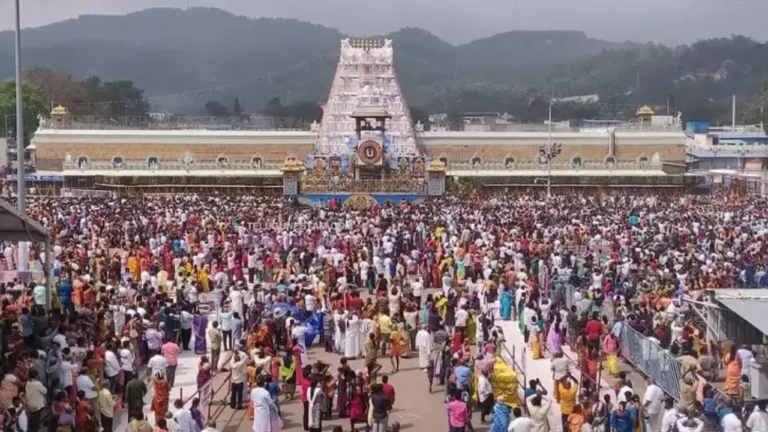 తిరుమల శ్రీవారిని దర్శించుకున్న వారు