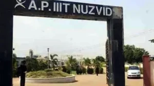 నూజివీడు ట్రిపుల్ ఐటీలో విద్యార్థినులకు వేధింపులు..!