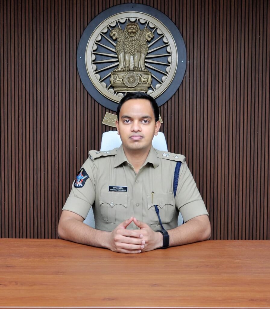 ఊరెళ్తున్నారా? దొంగల కన్ను పడకుండా జాగ్రత్త వహించండి!