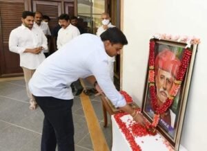 సమాజానికి ఆదర్శం జ్యోతిరావ్ పూలే