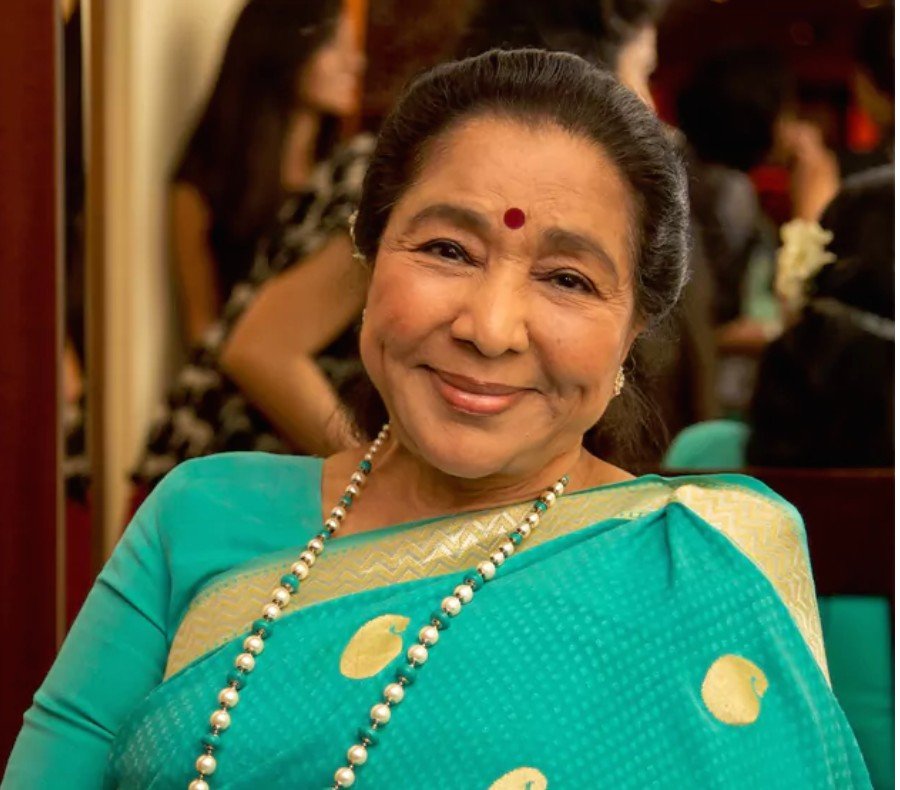 ప్రముఖ గాయని ఆశాభోస్లే  కన్నుమూత