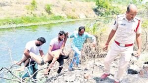 ఈత సరదా ప్రాణం తీసింది….!