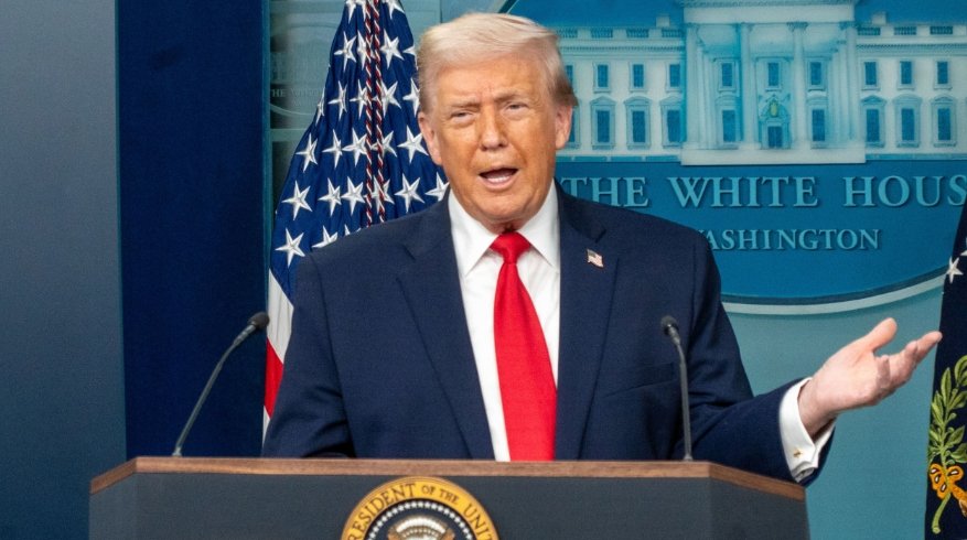 భారత్ తో భయంకరమైన యుద్ధాన్ని ఆపడం పట్ల పాక్ ఇప్పటికీ కృతజ్ఞతలు చెబుతోంది: ట్రంప్