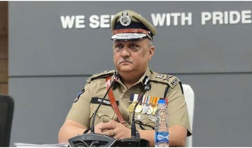 సోషల్ మీడియాపై ఏపీ పోలీసుల ప్రత్యేక నిఘా..