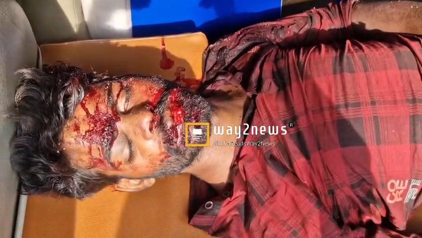 కురబలకోట ఫ్లైఓవర్ వద్ద కారు ఢీకొని యువకుడు దుర్మరణం