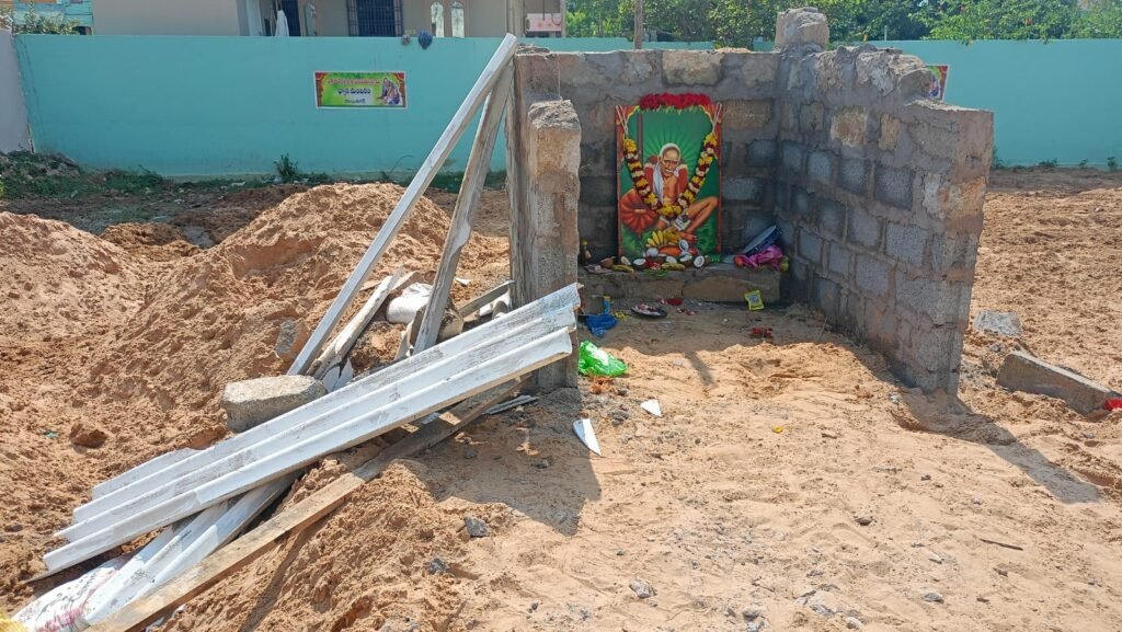 వెంకయ్య స్వామి ఆలయం ధ్వంసం