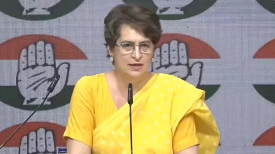 131 రాజ్యాంగ సవరణ బిల్లు వీగిపోవడంతో ప్రజాస్వామ్యం గెలిచింది..