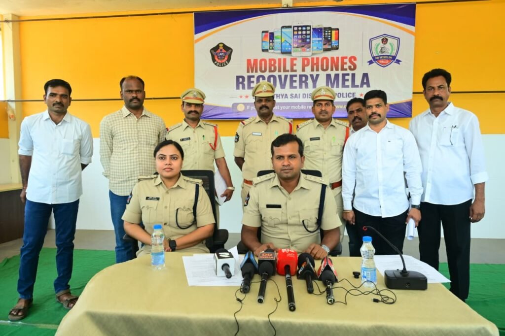 బాధితుల కళ్లలో ఆనందమే మాకు అసలైన తృప్తి