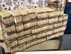 తమిళనాడు’ లో ..రూ.1200 కోట్లకు పైగా .. సొమ్ము ‘సీజ్’.❗