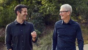 యాపిల్ కొత్త CEOగా జాన్ టెర్నస్