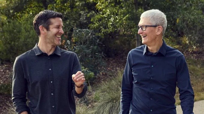 యాపిల్ కొత్త CEOగా జాన్ టెర్నస్