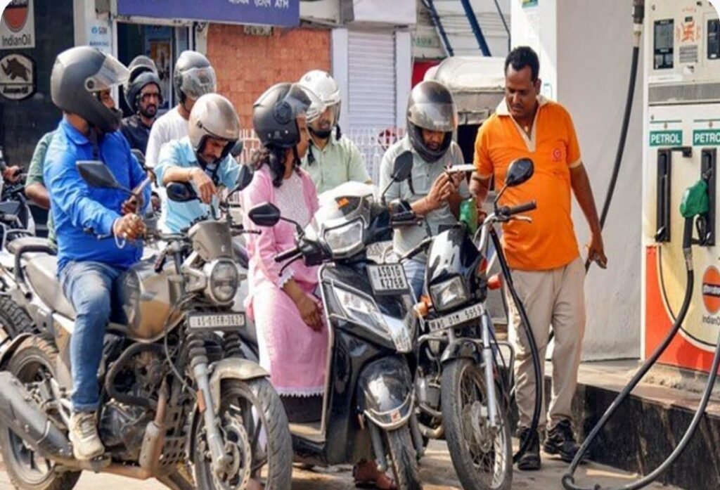 ఎన్నికల తర్వాత పెట్రోల్ లీటర్ ₹28 వరకు పెరిగే ఛాన్స్!