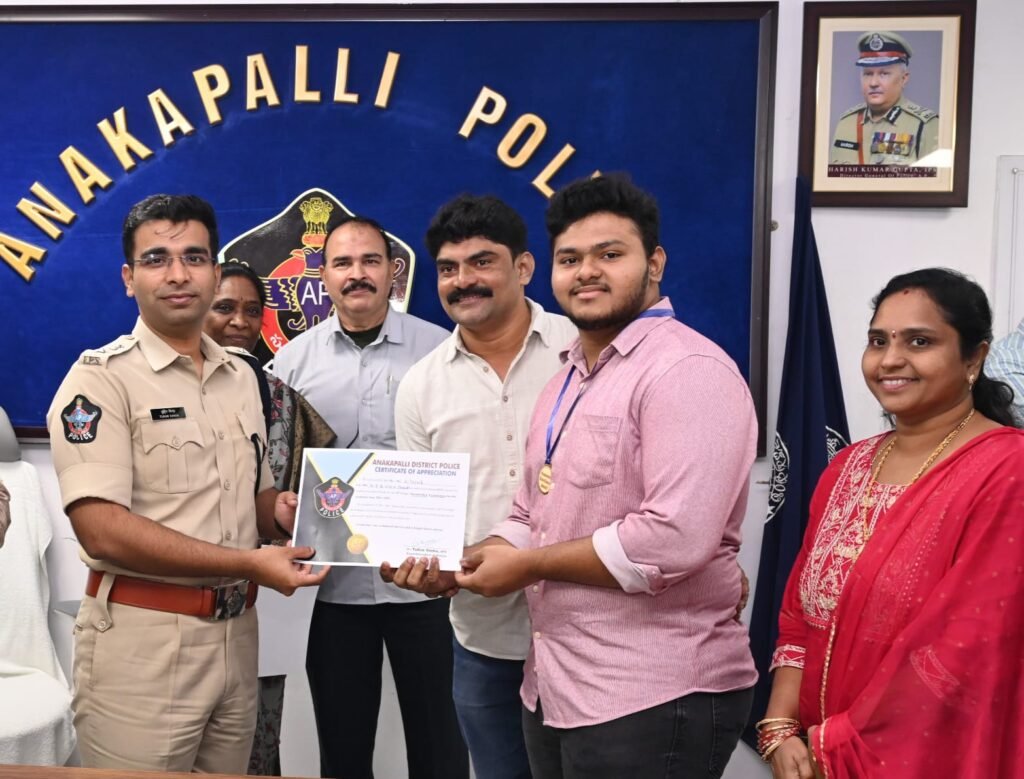 రోడ్డు ప్రమాదంలో హెడ్ కానిస్టేబుల్ మృతి