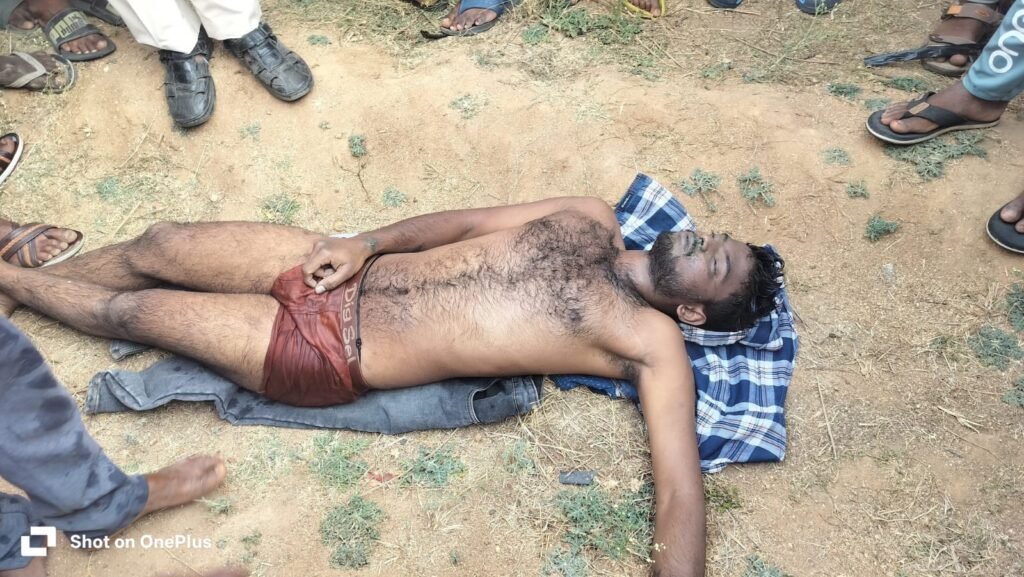 ఈతకు వెళ్లి మృత్యువాత పడ్డ యువకుడు