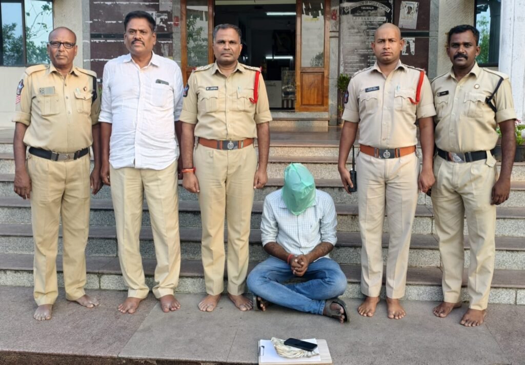 తిరుమల టీటీడీ బోర్డు మెంబర్ నకిలీ సిఫార్సు