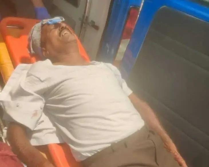 వాల్మీకిపురంలో రోడ్డు ప్రమాదం.. రైతుకు తీవ్ర గాయాలు