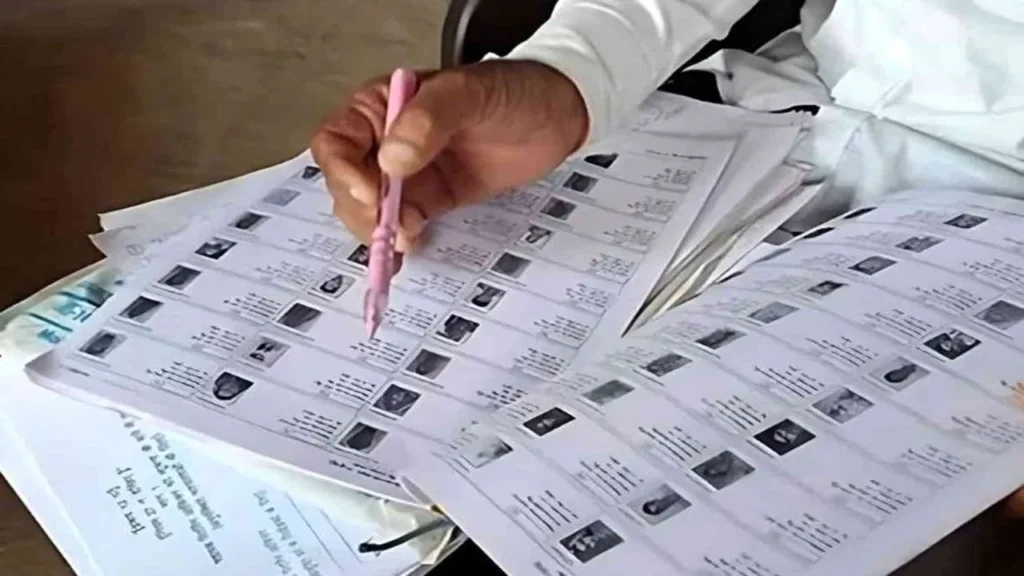 ఓటర్ల జాబితాపై సమీక్ష