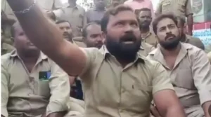 మంచిర్యాల ఆర్టీసీ డిపో వద్ద ఉద్రిక్తత