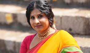 సింగర్ మంగ్లీపై కేసు నమోదు