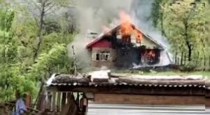 కశ్మీర్ ఫైల్స్.. ముగ్గురు పాక్ ఉగ్రవాదుల హతం!