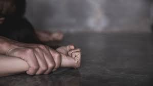 ప్రభుత్వ ఉద్యోగినిపై అత్యాచారం చేసిన కామాంధుడు..!