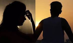 ప్రియుడి కాళ్లు, చేతులు కట్టేసి సజీవదహనం చేసిన ప్రియురాలు