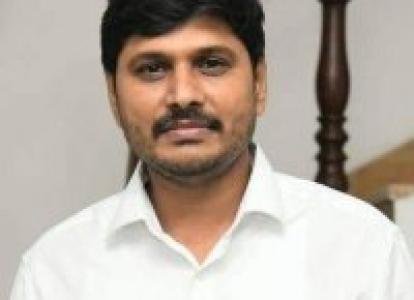 శ్రీహరిని అదుపులోకి తీసుకున్న పోలీసులు..!