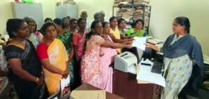 ఇళ్ల స్థలాలు కేటాయించాలని వినతి